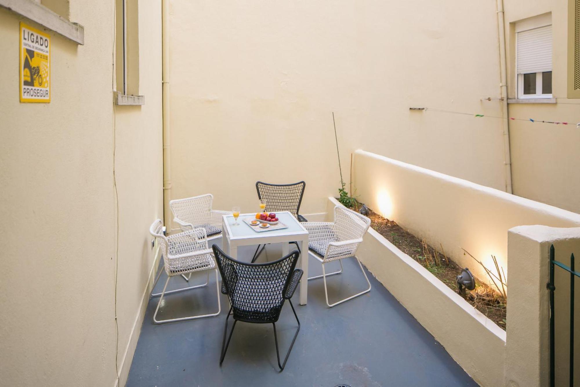 Apartament With A Terrace In The Heart Of Lisbon, 300 Exteriér fotografie